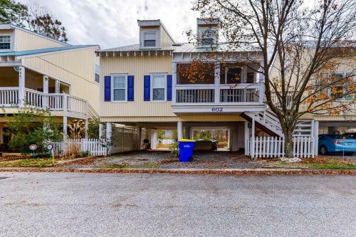 Bahamas Beach Cottages - 602 New Providence