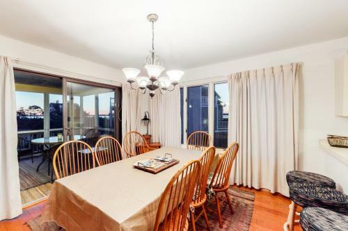 Seatowne - 36896 Bayside