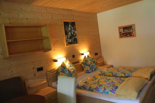 Hostal Pension Apartment Steiner