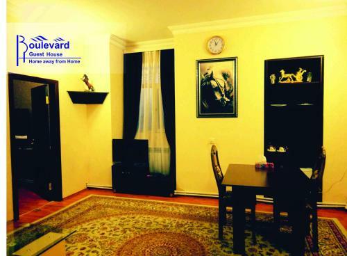 Hostal Boulevard Guest House