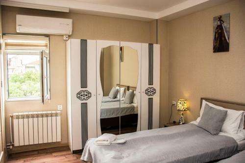 Hostal Boulevard Guest House