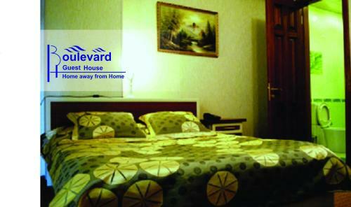 Hostal Boulevard Guest House