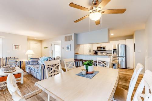 Sea Colony Sanddollar