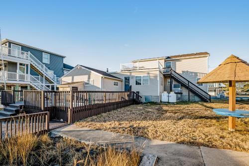 10 W Bayard Street