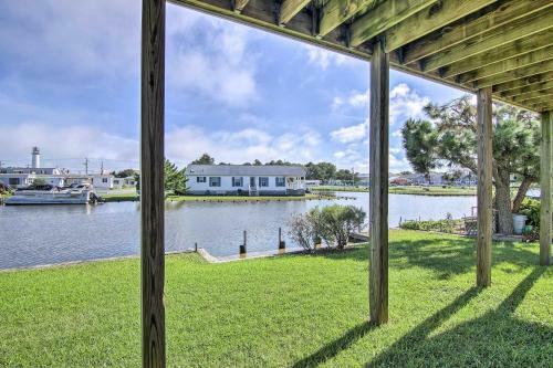 Fenwick Island Home With Canalfront Deck Less Than 1mi To Bch
