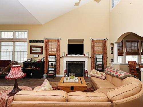 Bear Trap Dunes - 151 October Glory