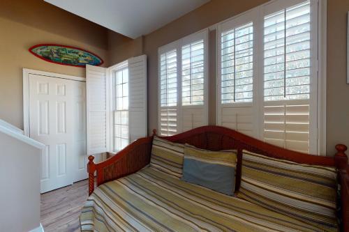 Bear Trap Dunes - October Glory