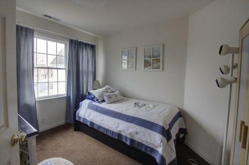 34 October Glory