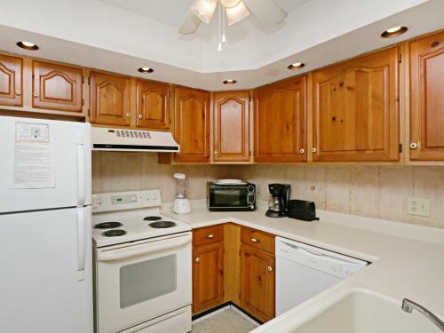 Mallard Lakes - 75 Mockingbird