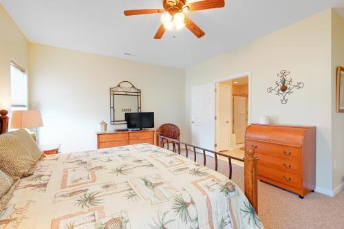 Bayview Landing - 37484 Oliver