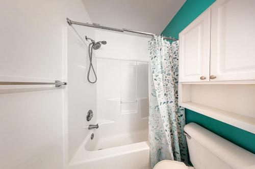 Bethany Bay - 4305 Pettinaro