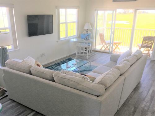 Bethany Bay - 4305 Pettinaro