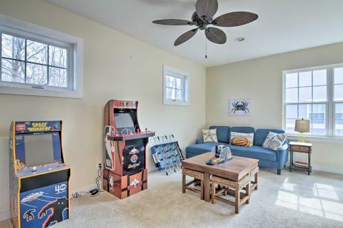 Pet-friendly Abode 2 Mi To Bethany Beach!