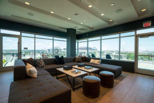 Waterfront Apartments 30 Day Rentals