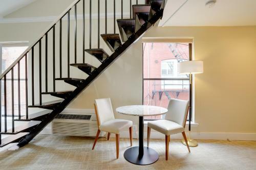 Hotel Sojourn At Dupont Place