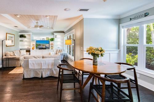 Zen Beach Cottage