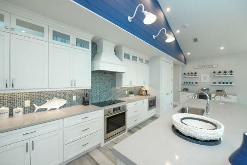 Anna Maria Beach House By Ami Locals