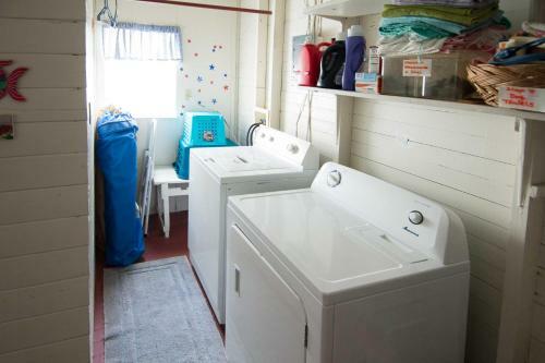 Cozy Beachside Dwelling 9 Mi To Port St Joe!