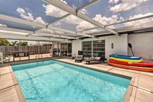 Canalfront Bradenton Home With Dock And Pool!