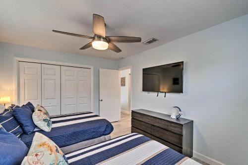 Canalfront Bradenton Home With Dock And Pool!
