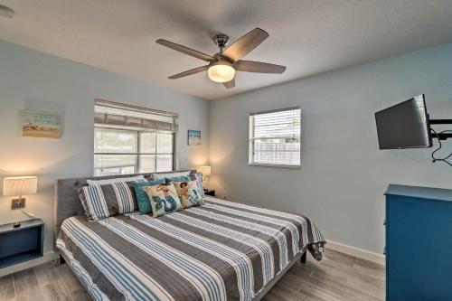 Canalfront Bradenton Home With Dock And Pool!