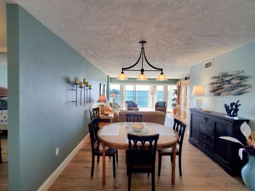 Hickory Bay West Condo