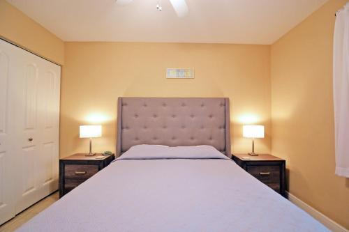 Paradise Beach - West 2414