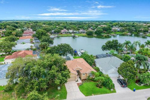 Riverpointe Vista - 3 Bed 2 Bath Vacation Home In Bradenton