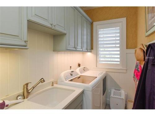 Dockside Darling Home
