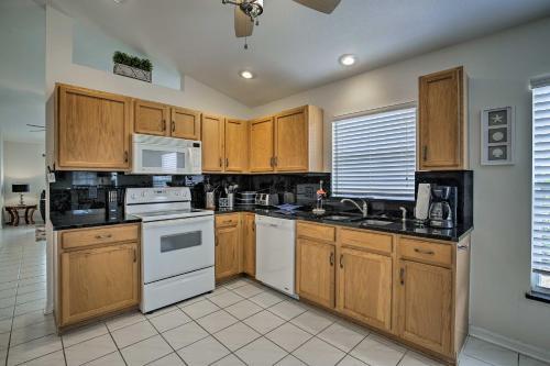 Bradenton Home With Lanai And Saltwater Pool And Spa!