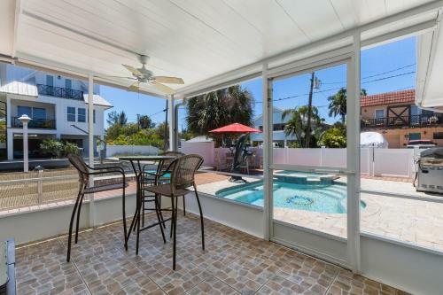 Anna Maria Island - Waterfront Escape