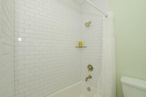 2201 Ave C Home
