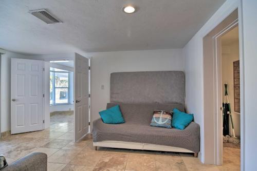Canalfront House With Pool In San Remo Shores!
