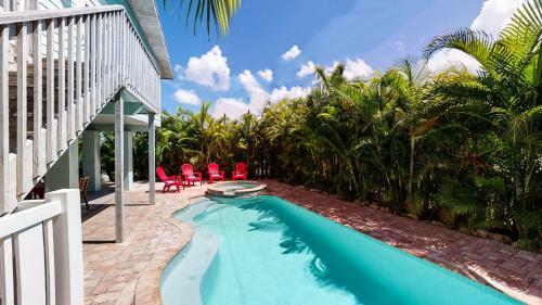 Bimini Breeze By Ami Locals