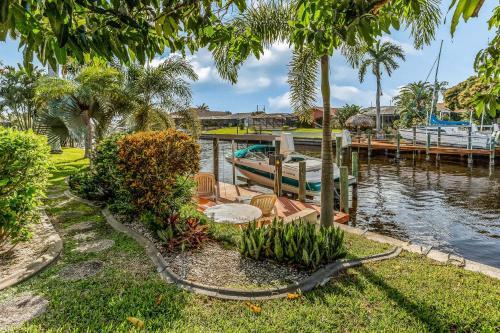 Coral Canal Oasis