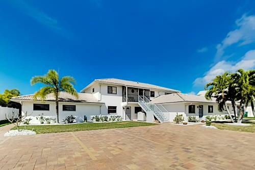 Apartamento Sunset - Waterfront Retreat - Heated Pool & Dock Duplex