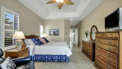 Exceptional Vacation Home In Cape Coral Home