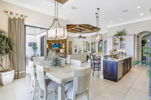 Exceptional Vacation Home In Cape Coral Home