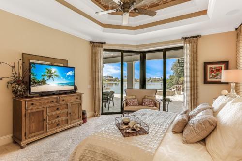 Exceptional Vacation Home In Cape Coral Home