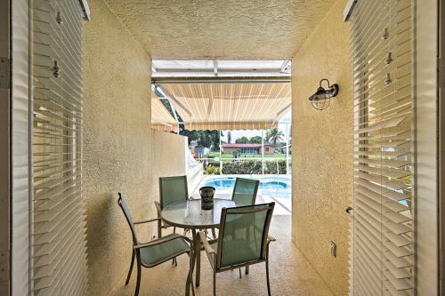 Cape Coral Escape With Screened Pool, Near Beaches!