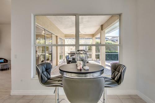 Flamingo Dream Vacation Villa