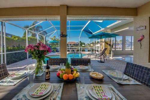 Flamingo Dream Vacation Villa