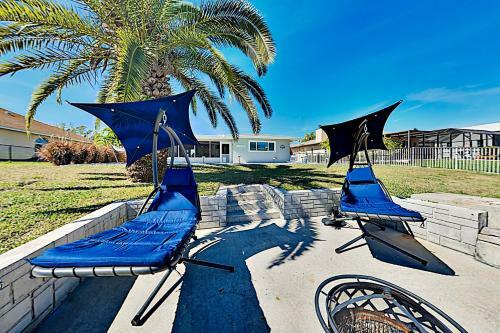 Coral Sunrise - Canal Home With Private Pool Home