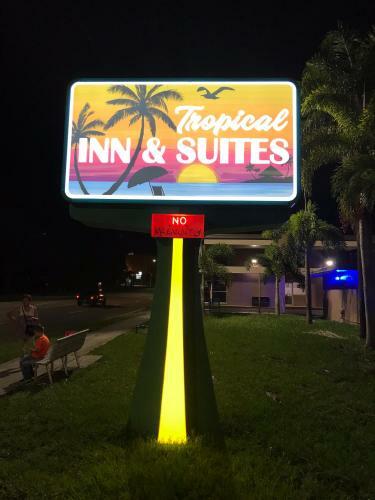 Motel Tropical Inn & Suites, Downtown Clearwater