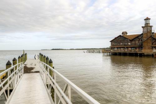 Cedar Key Duplex Home With Dock And Stellar Ocean View