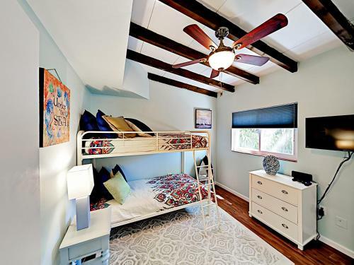 Canal-front Living Home Home