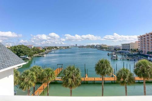 403 Dockside