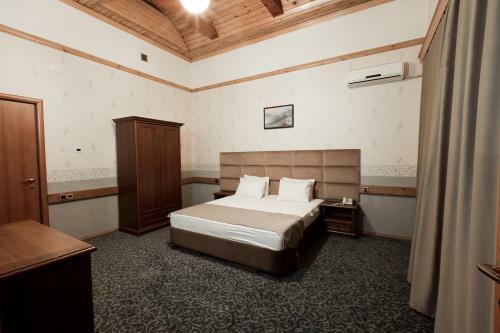 Neapol Hotel