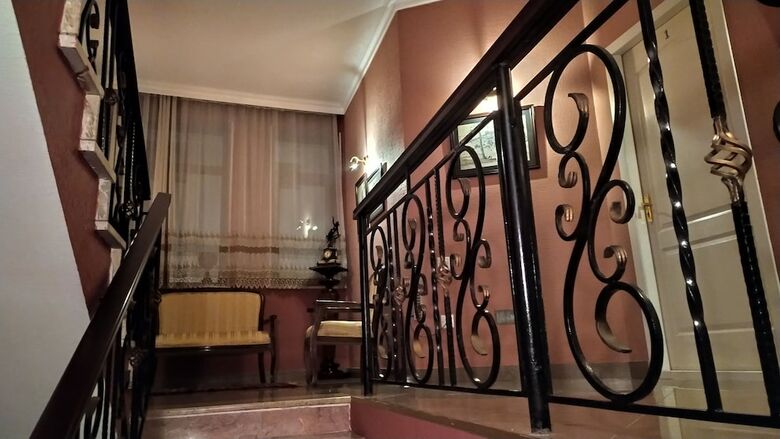 Buta Hotel