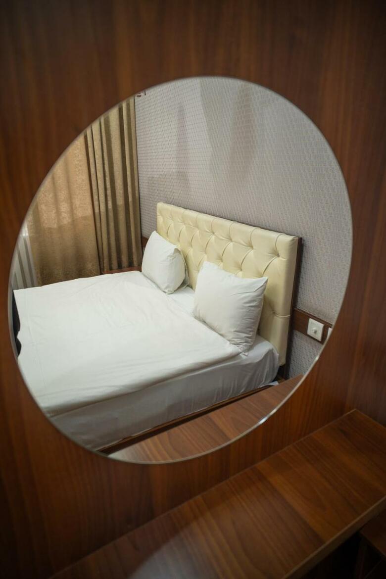 Consul Hotel
